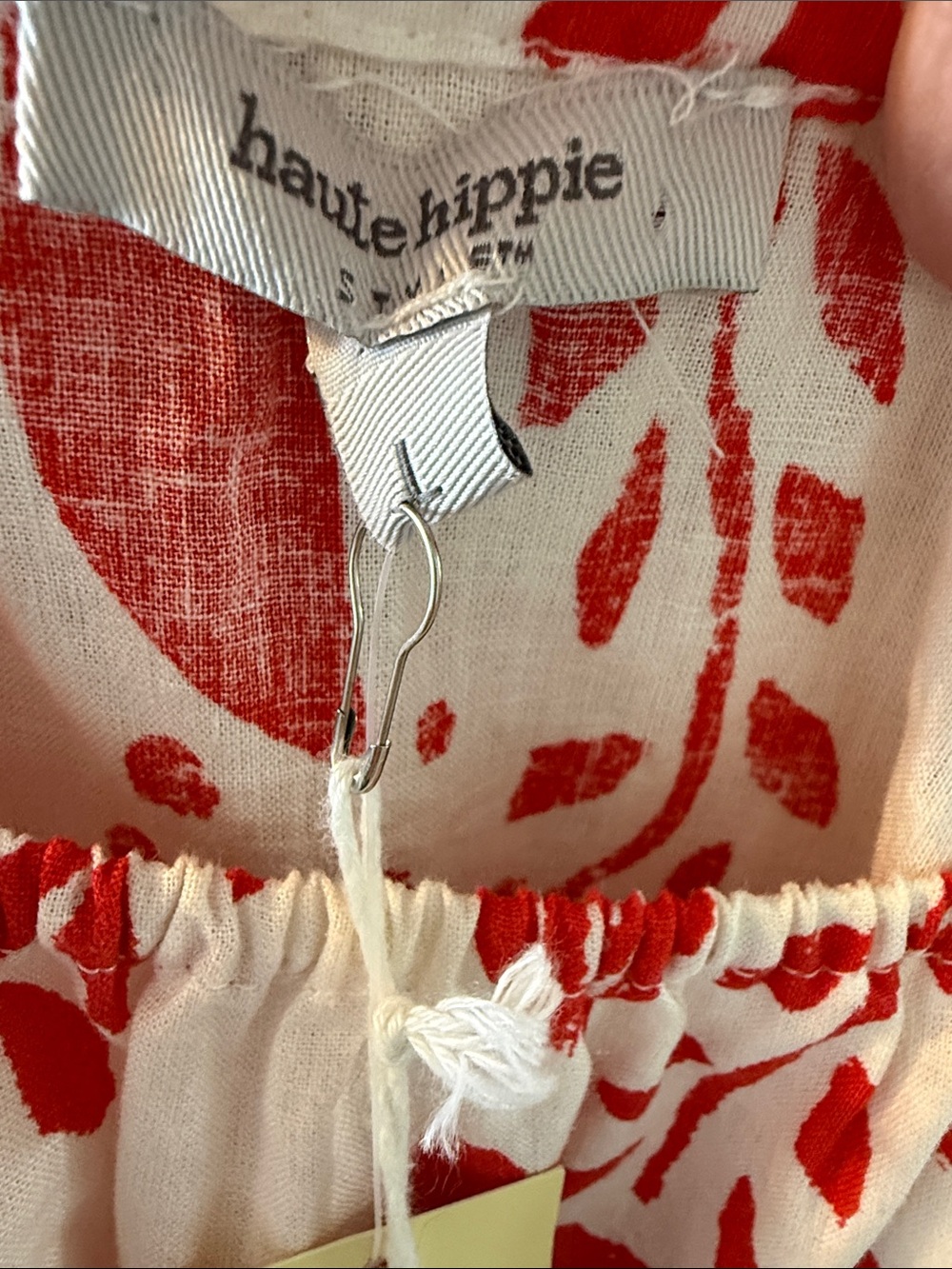 Haute Hippie White Top with Red Floral Print and Subtle Puff Sleeves, L, NWTs - Picture 2 of 6